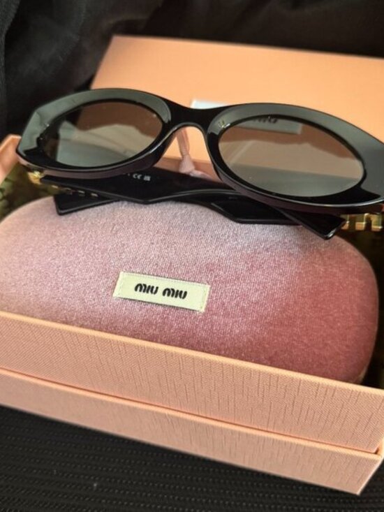 Miu Miu Accessories - Viral Miu Miu Black Cat-Eye Sunglasses
